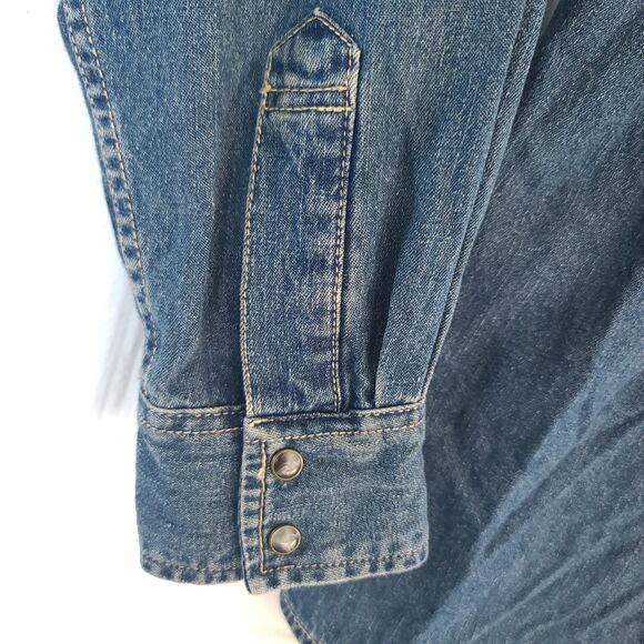 VTG Levi's Red Tab Denim Long Sleeve Button Up Pearl Snap Women Sz Med western - Picture 7 of 16